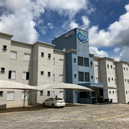 Ribs Hotel Piui Exterior photo